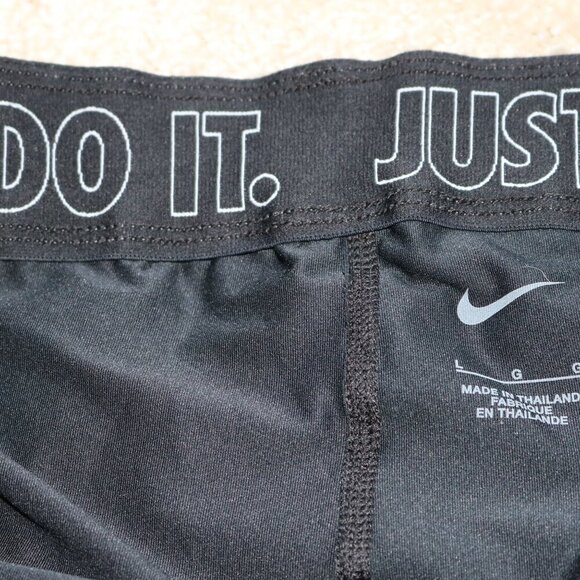 Nike Gym Shorts - Picture 4 of 4